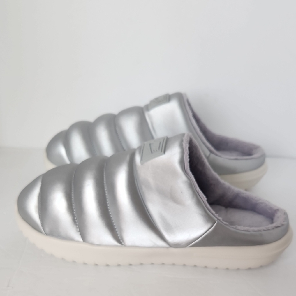 Nike Burrow SE Light Puffer Slippers - Picture 4 of 8